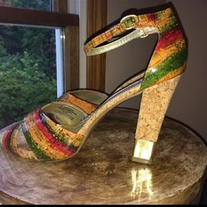 Nwot Multicolored sandal